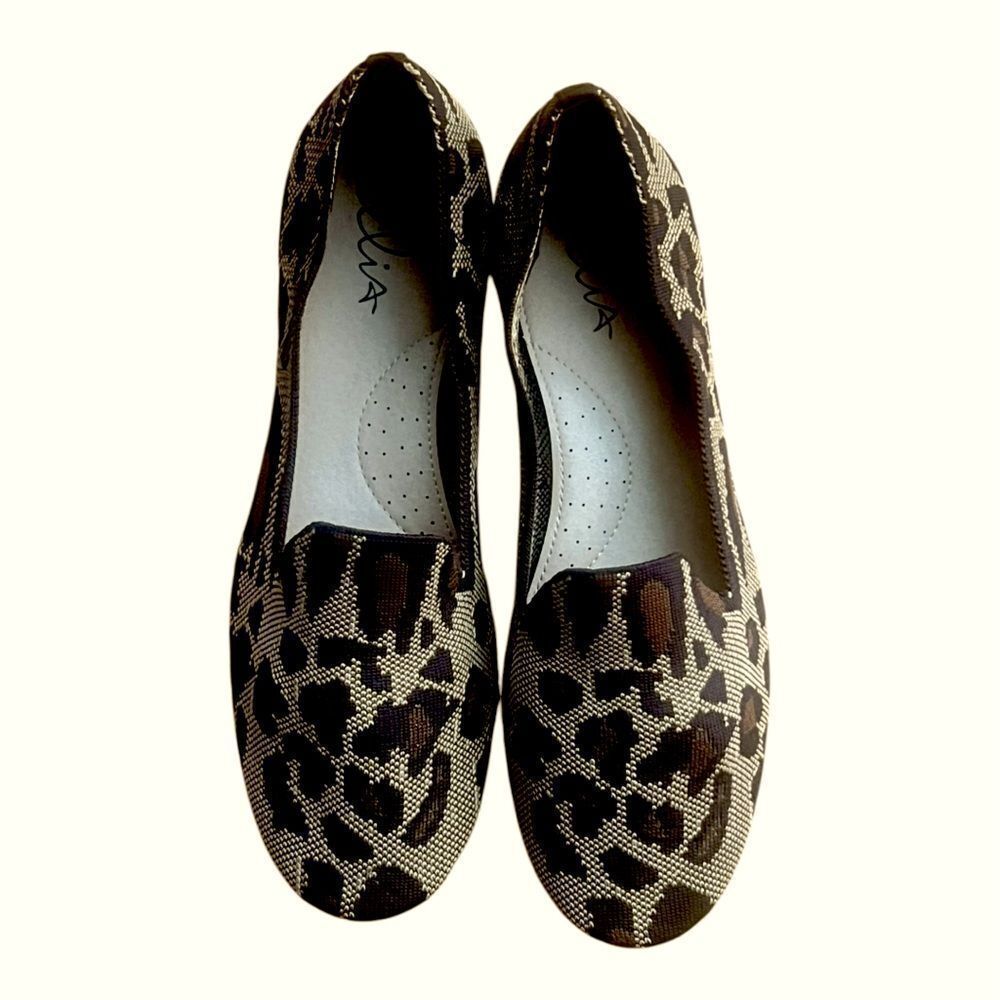 Celia Women's Smokey Leopard Flats Casual Shoes 10